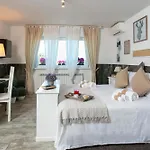 Residenza Il Punto 4* פרוג'ה