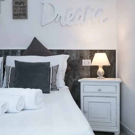 ゲストハウス Residenza Il Punto 4*